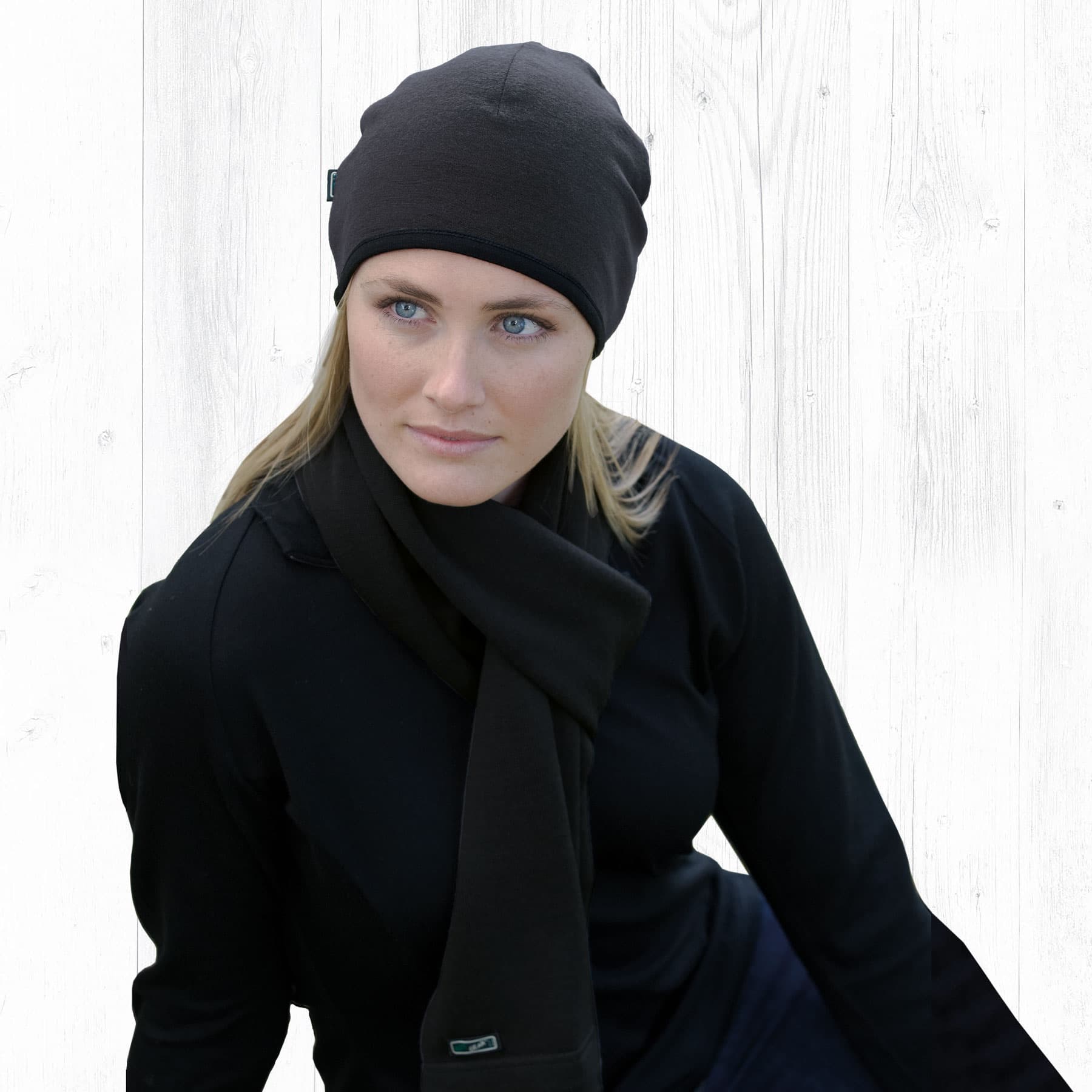 Merino Arctic Beanie — Black/Charcoal